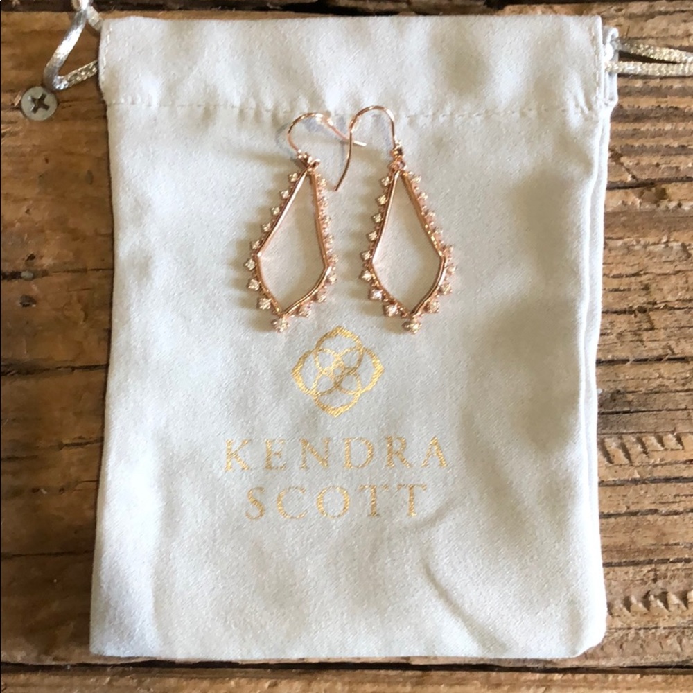 Rose Gold Kendra Scott Bea Drop Earrings